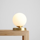 ALDEX 1076B40_S | Ball-AL Aldex stolna svjetiljka kuglasta 17cm sa prekidačem na kablu 1x E14 mesing, opal